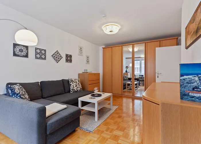 Close To Shopping Mile Apartamento